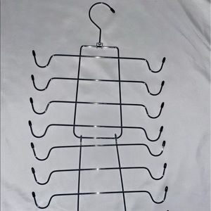 Space saving hangers (3)